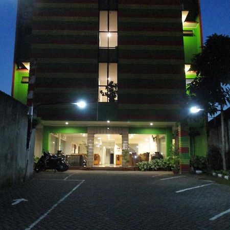 Hotel Caravan Tanah Abang Джакарта Екстер'єр фото