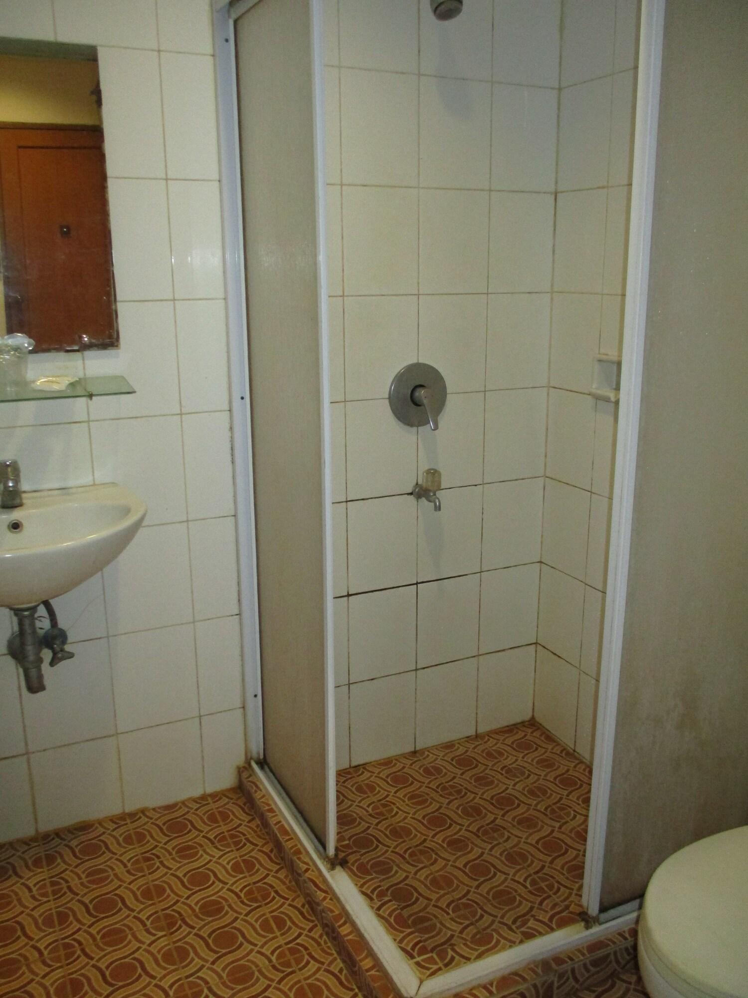 Hotel Caravan Tanah Abang Джакарта Екстер'єр фото