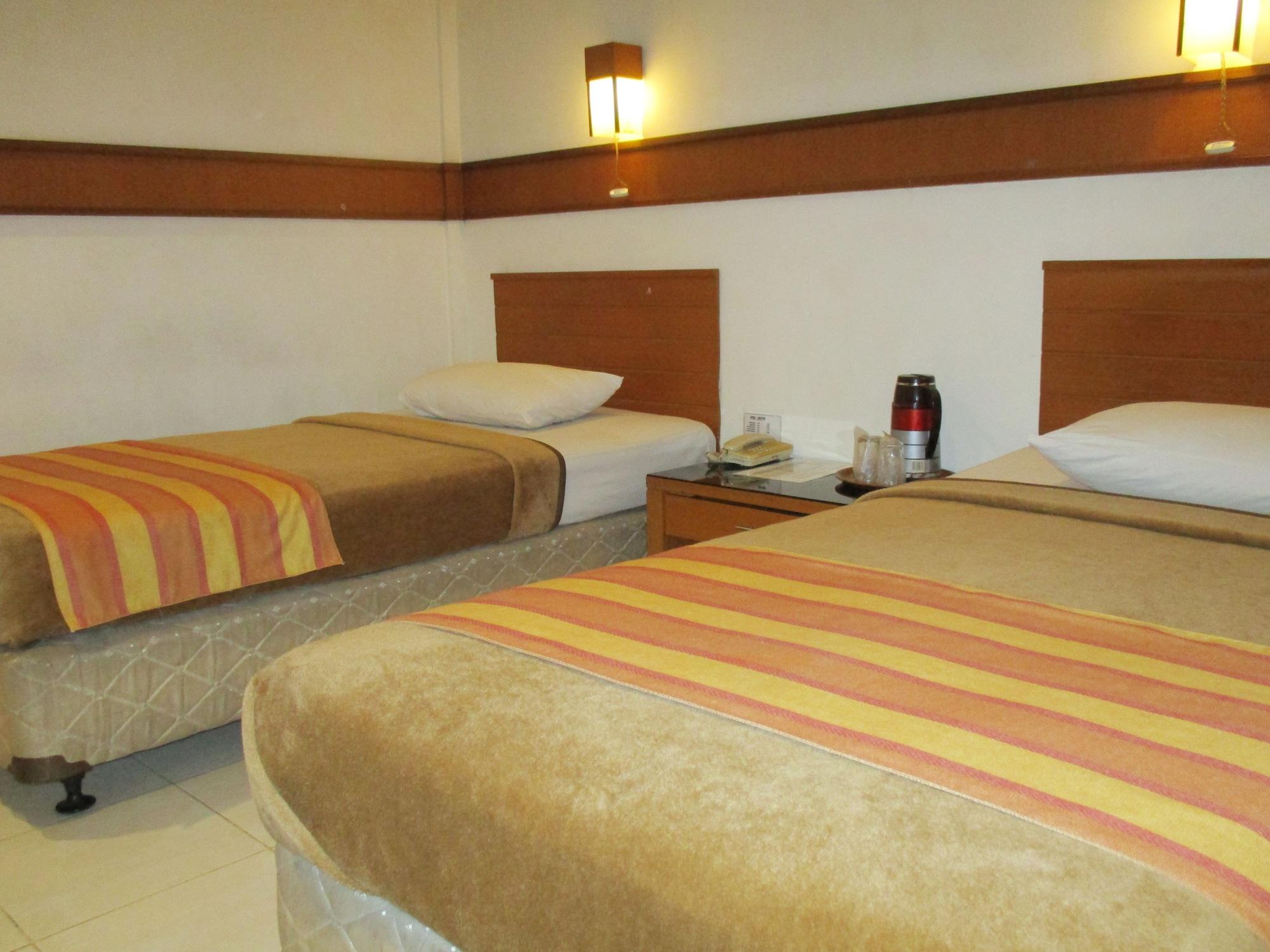 Hotel Caravan Tanah Abang Джакарта Екстер'єр фото