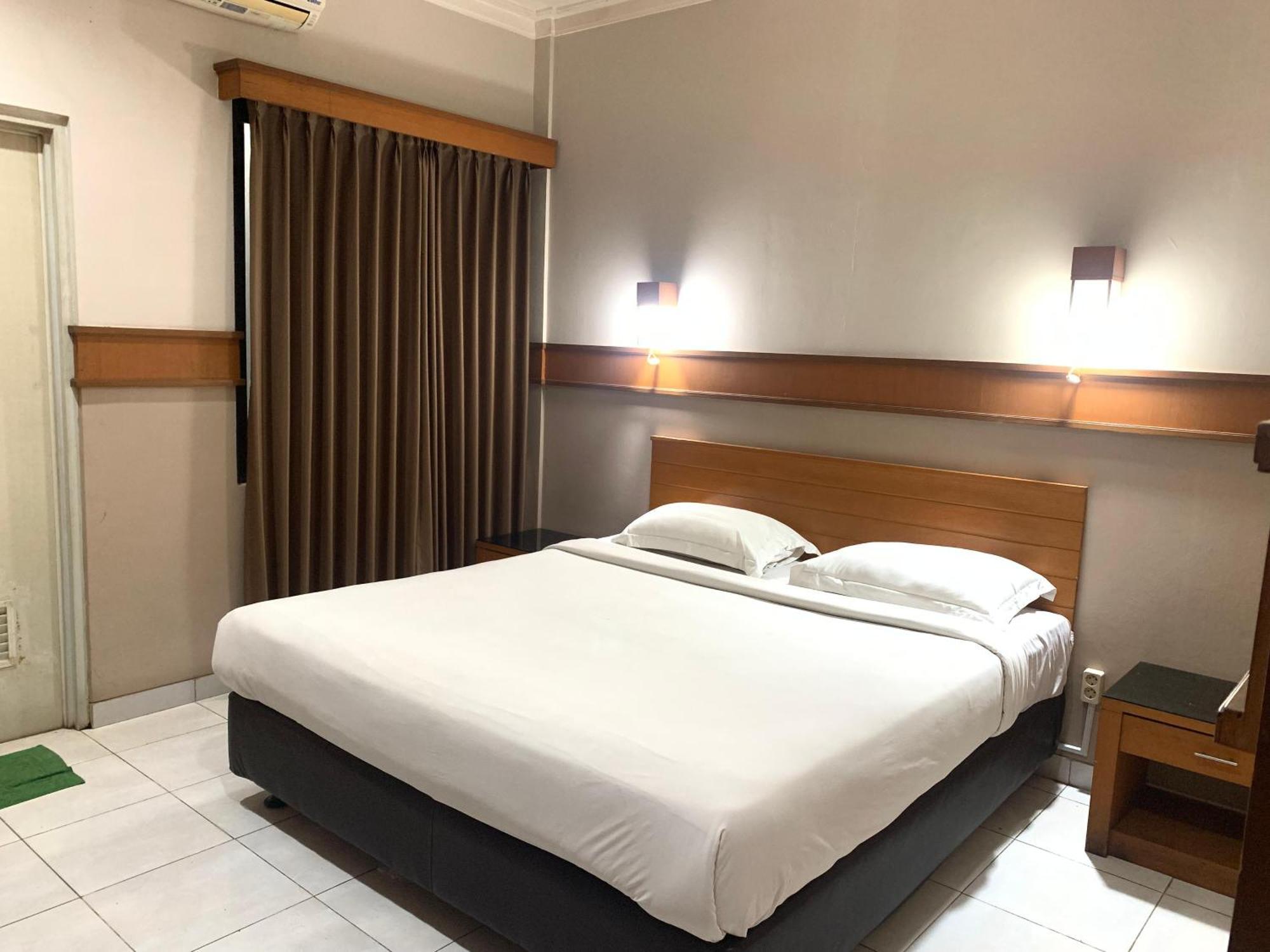 Hotel Caravan Tanah Abang Джакарта Екстер'єр фото