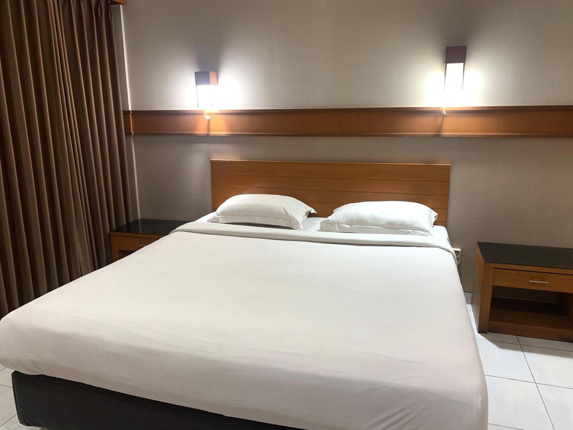 Hotel Caravan Tanah Abang Джакарта Екстер'єр фото