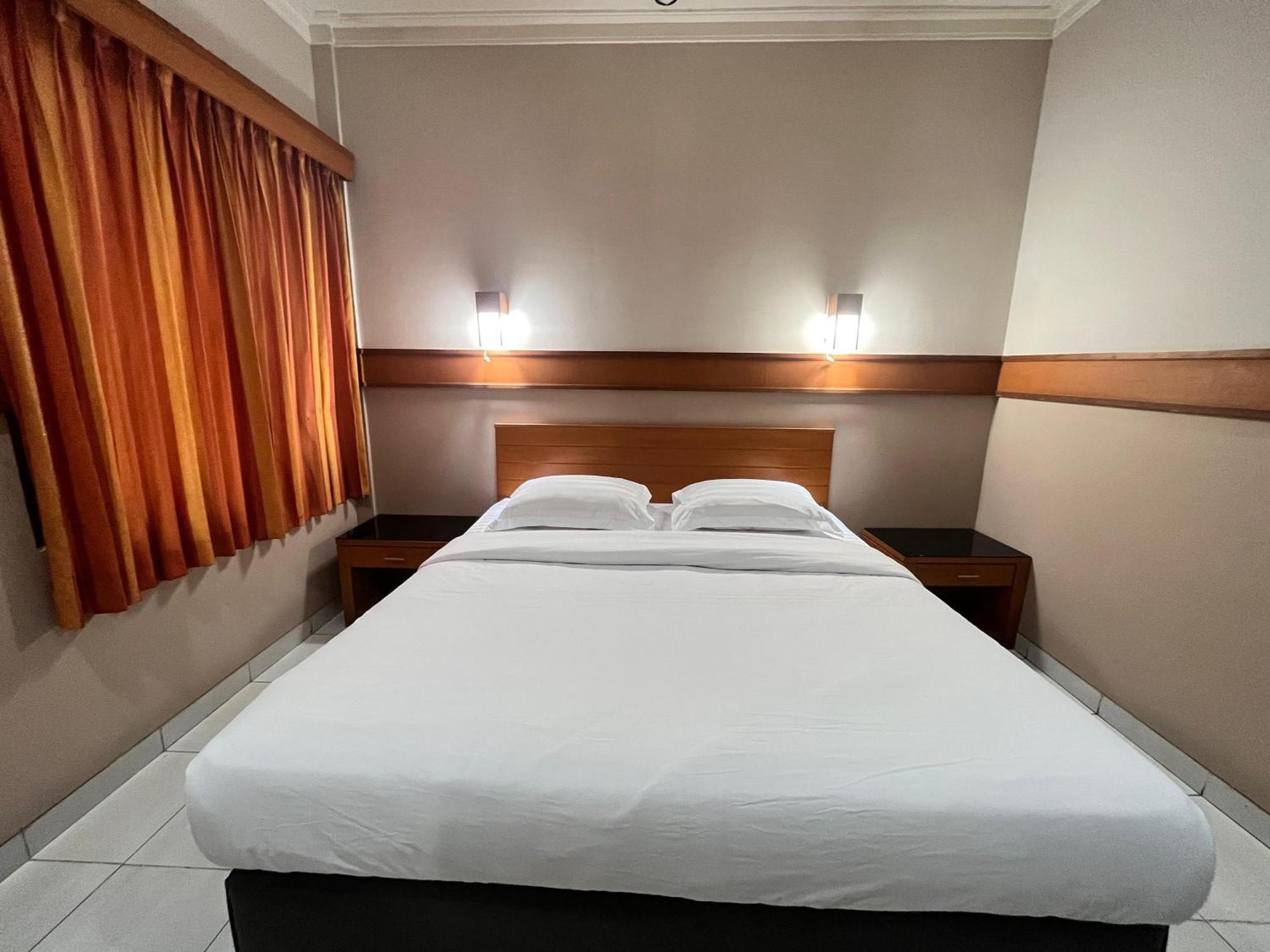 Hotel Caravan Tanah Abang Джакарта Екстер'єр фото