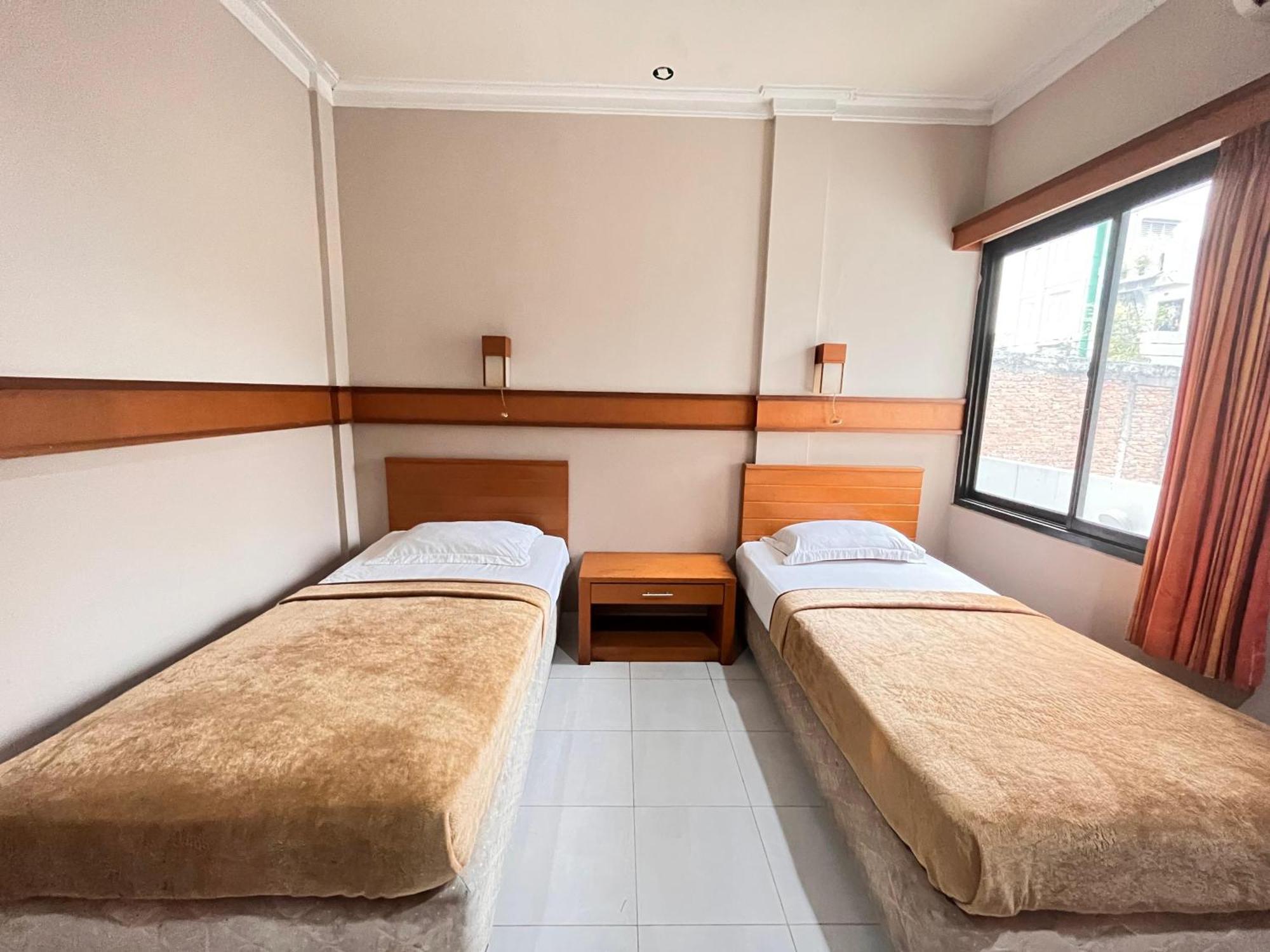 Hotel Caravan Tanah Abang Джакарта Екстер'єр фото
