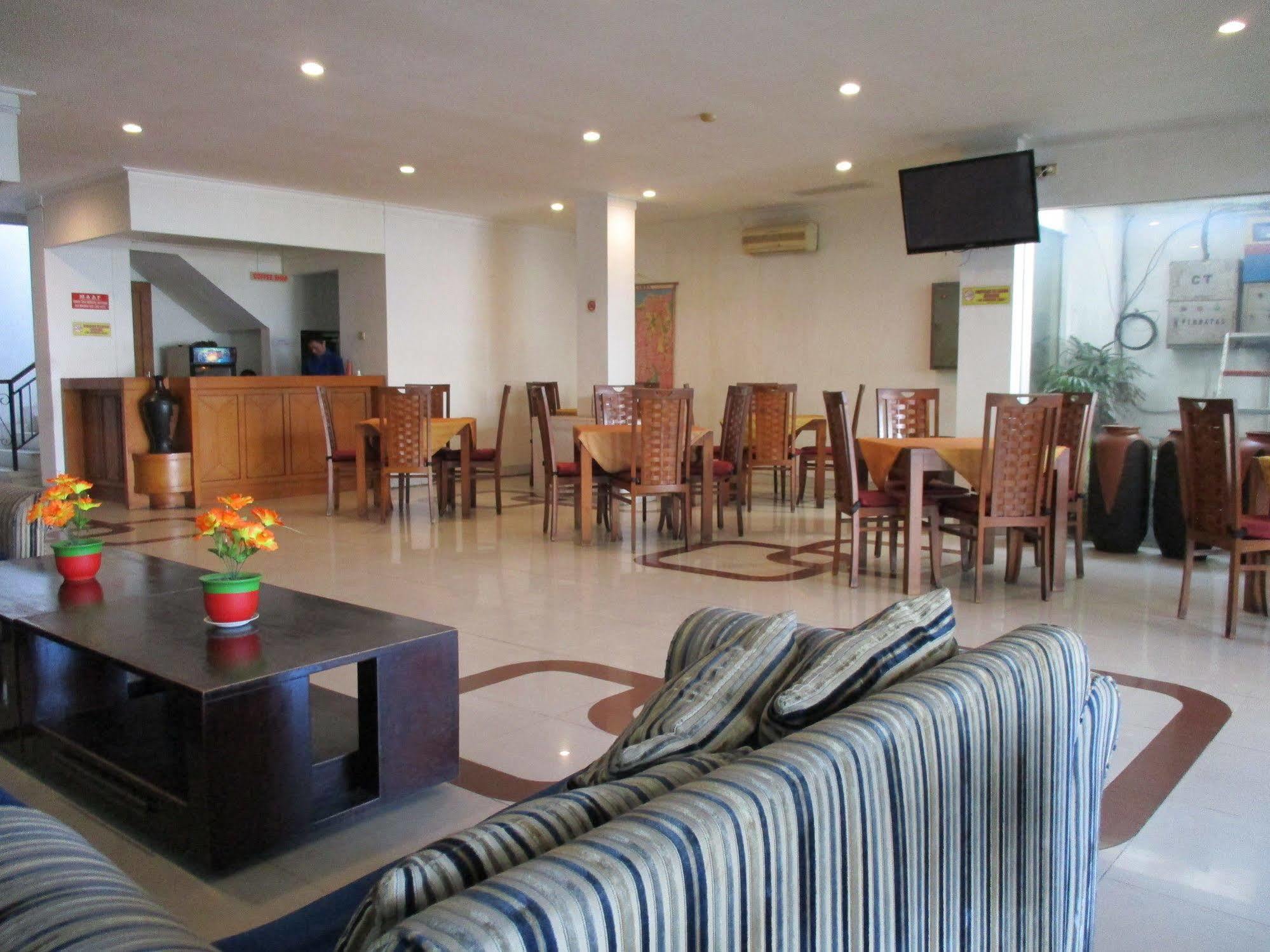 Hotel Caravan Tanah Abang Джакарта Екстер'єр фото