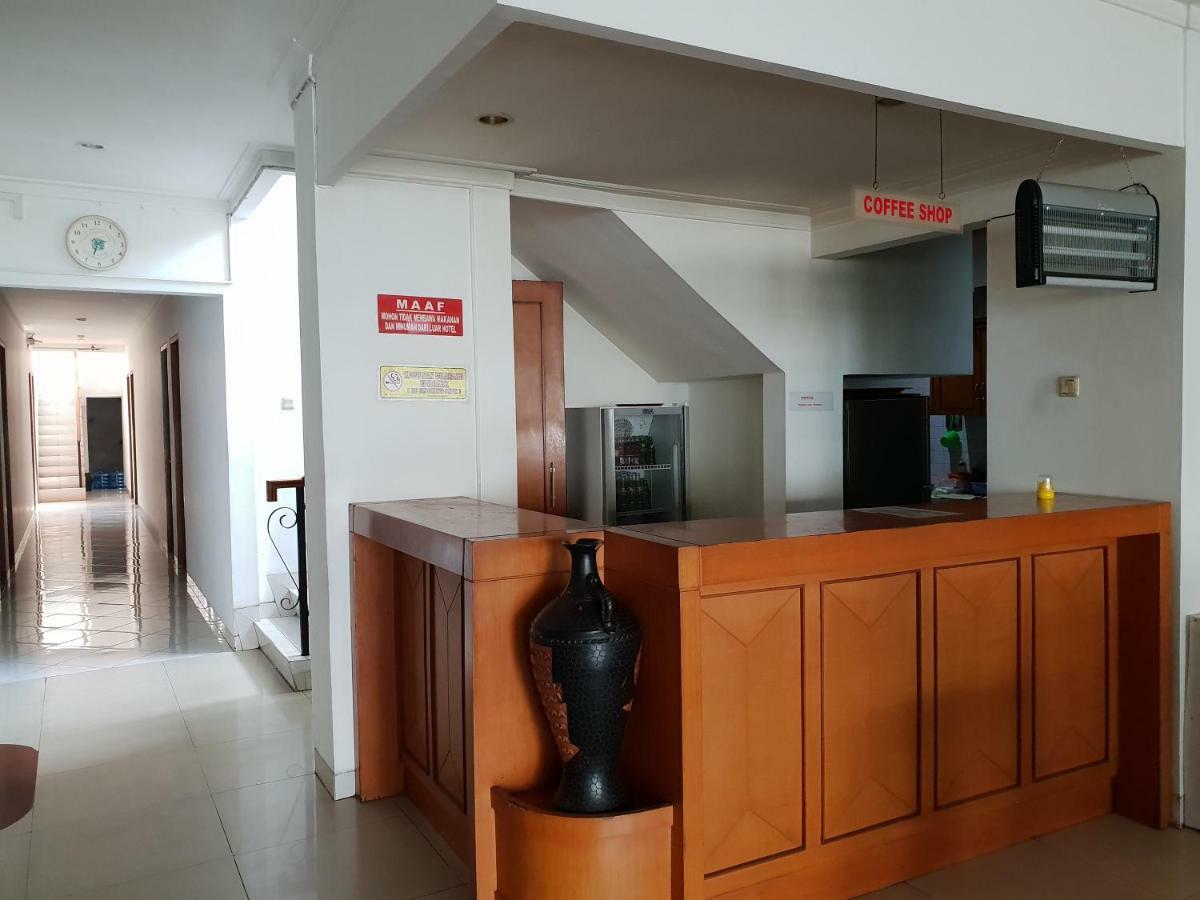 Hotel Caravan Tanah Abang Джакарта Екстер'єр фото